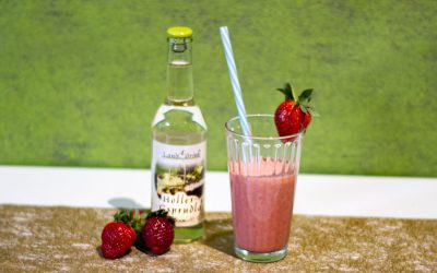 Erdbeer-Holler-Gsprudla-Cocktail